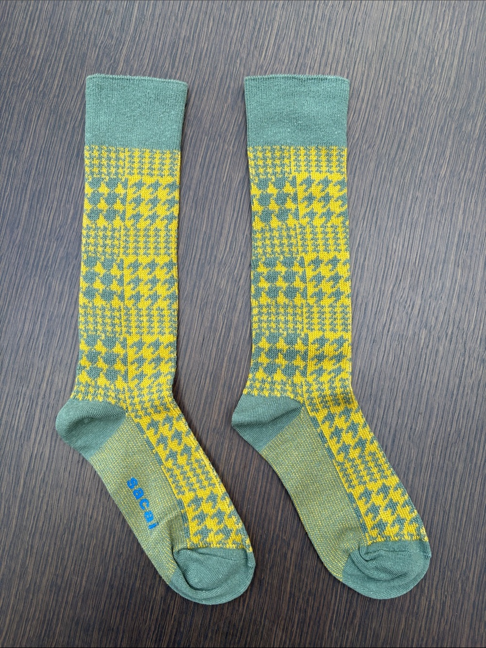NWOT Sacai Yellow & Green Patterned Mid-Calf Socks – Small Size